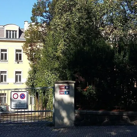 Krale Jiriho Apartament *